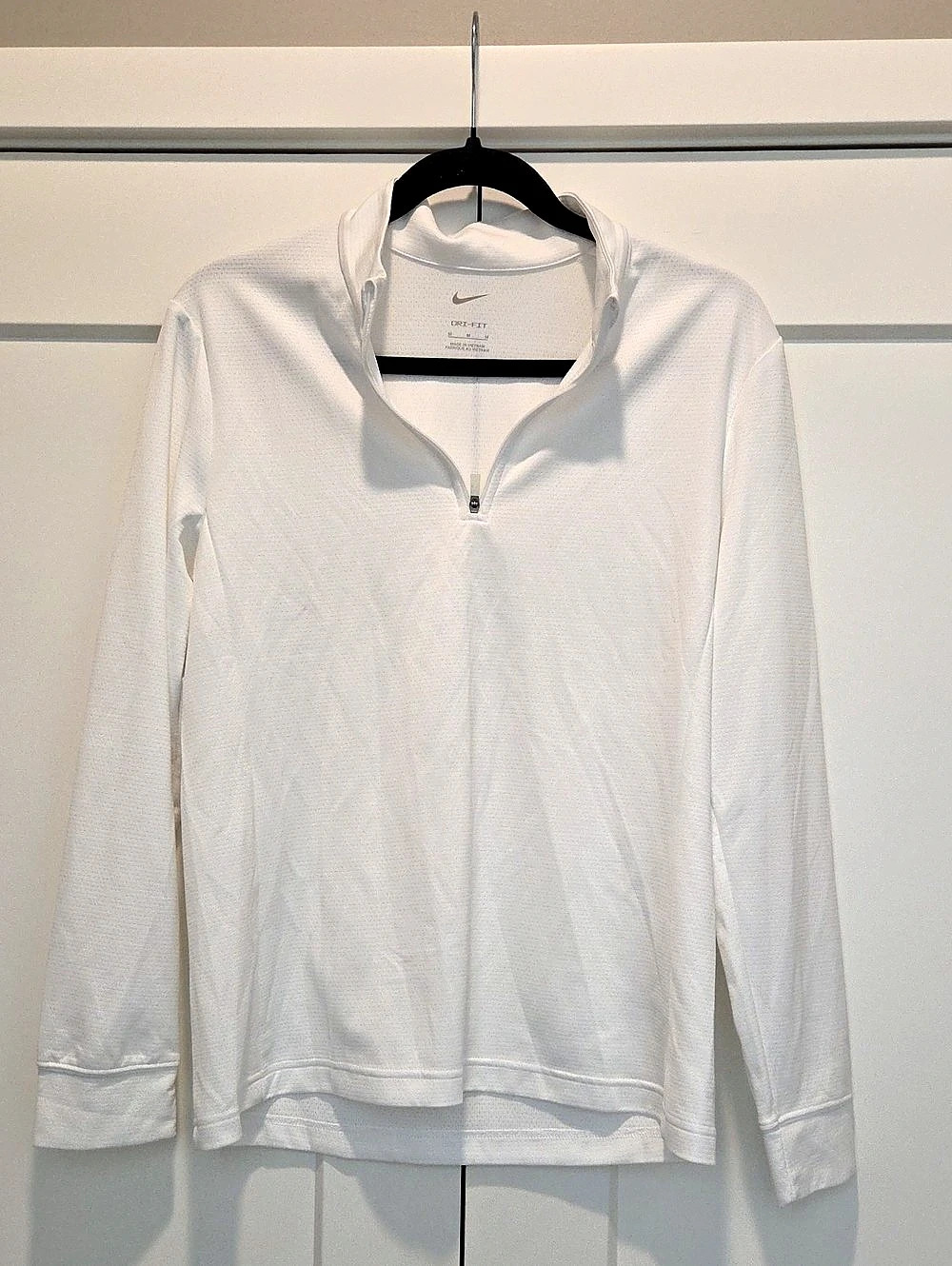 Nike Dri-FIT Long Sleeve Quarter-Zip Pullover Womens White Size Medium